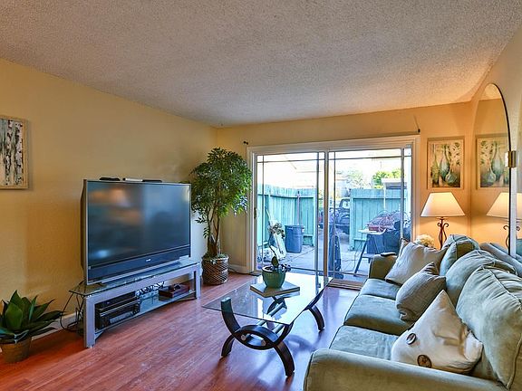 5th image of 572 Seven Trees Village Way