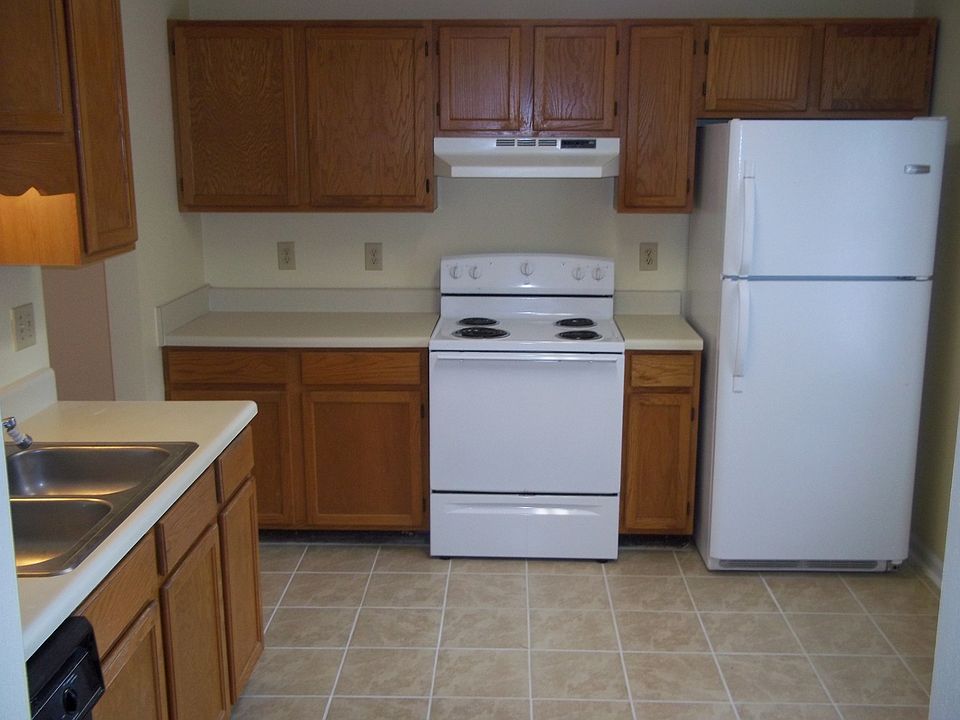 2nd image of 2929 Cara Ct