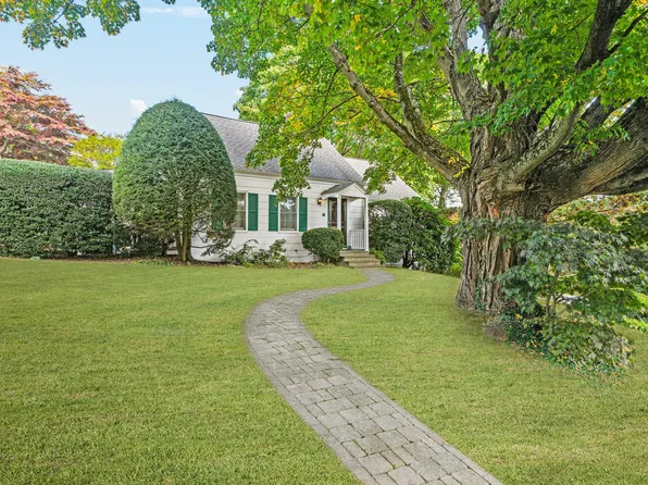 20 McKinley Place, Ardsley, NY 10502