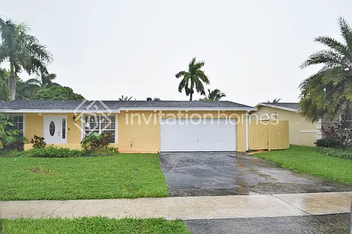 5131 SW 101st Ter Photo 1
