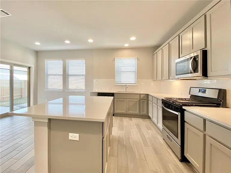 2913 Birch Park Path — Photo 13