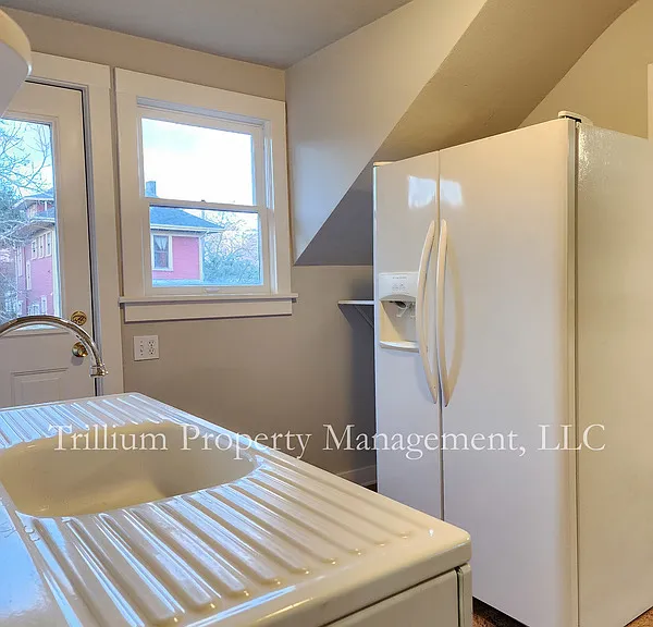 3105 SE Main St #2 — Photo 11