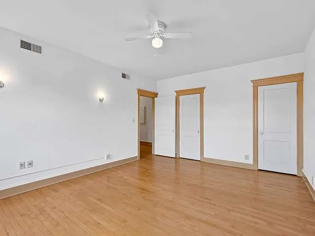 2217 W Wisconsin Ave #6 — Photo 3
