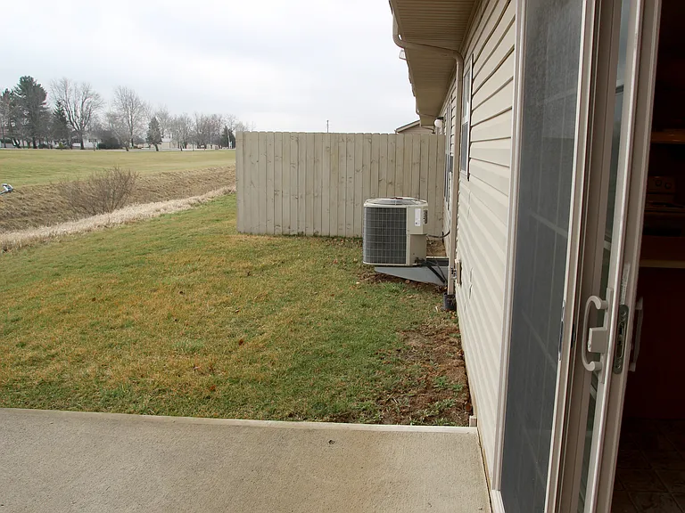 109 Brookside Dr — Photo 24
