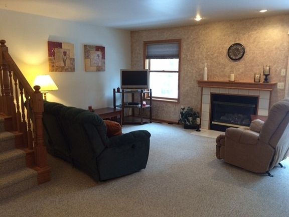 2nd image of 284 White Oak Ave