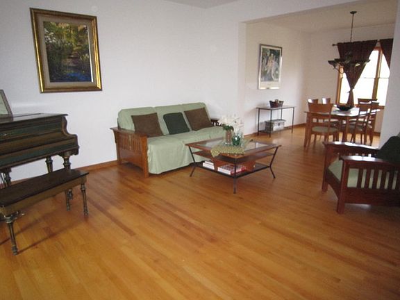 3rd image of 1313 Morning Dove Ln