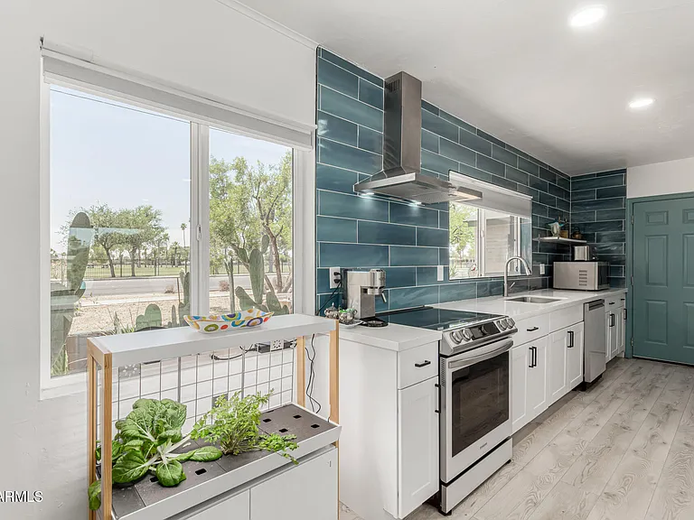 1814 W Thomas Rd — Photo 10