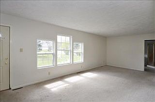3rd image of 168 Pensacola Ave