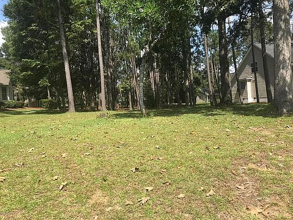 4th image of 210 Bayside Dr
