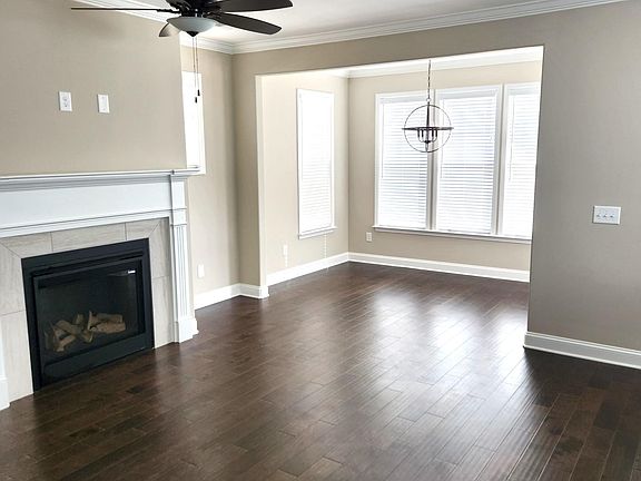 4th image of 50 Cottage Knoll Cir