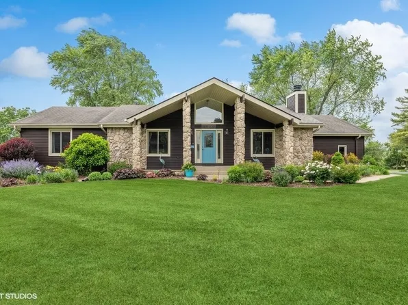 12219 Baker Ter, Woodstock, IL 60098