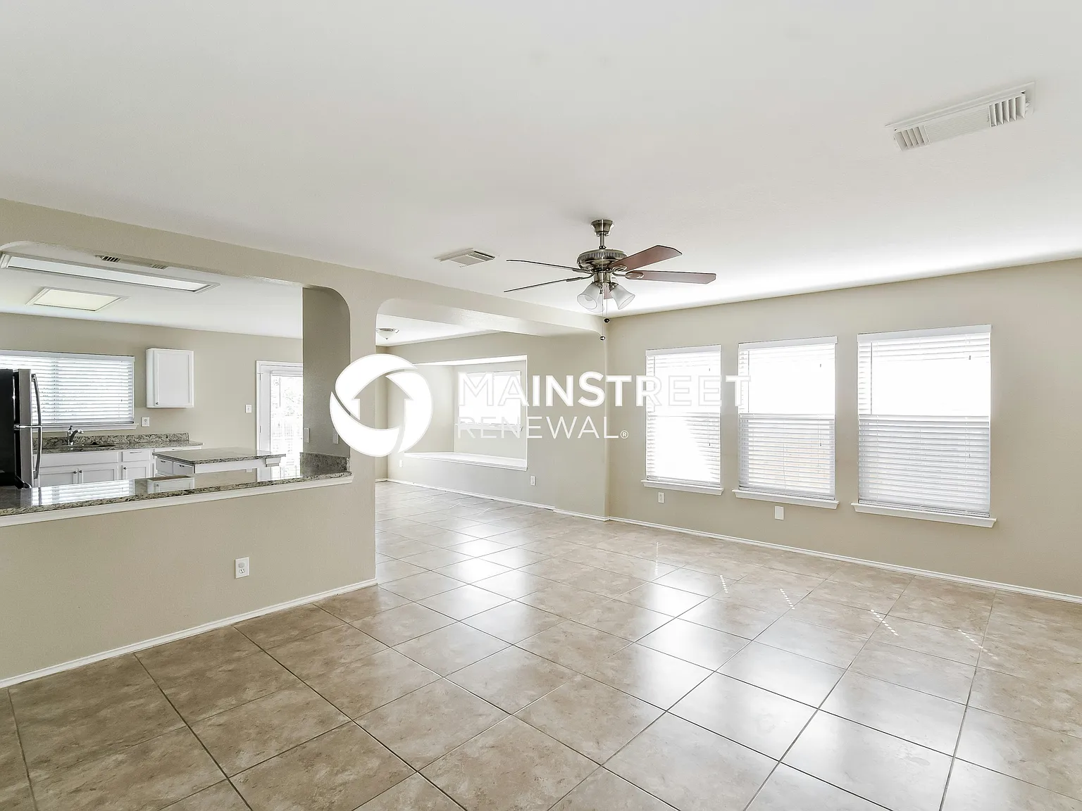 10334 Manor Crk — Photo 3