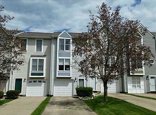 519 Elm Ct, Oakdale, PA 15071