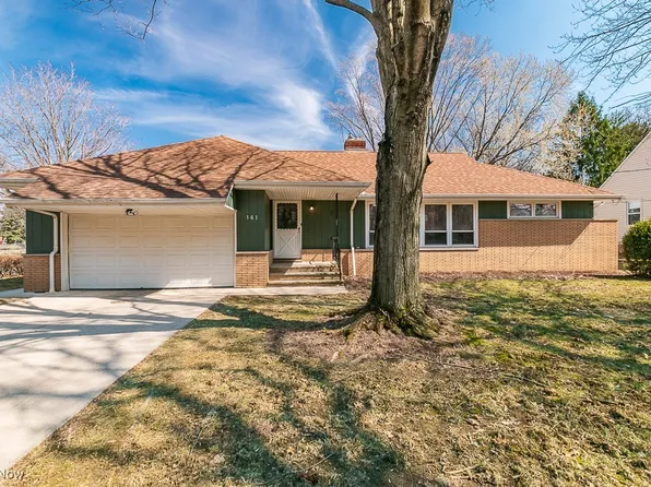 141 Brush Rd, Richmond Heights, OH 44143