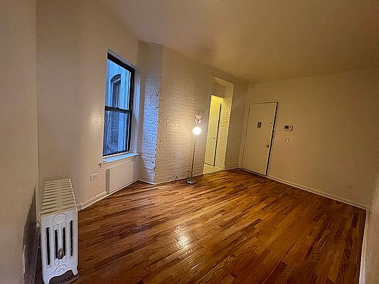 4th image of 220 E 29th St #5C6