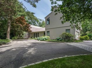14 Rodeo Cir, Syosset, NY 11791