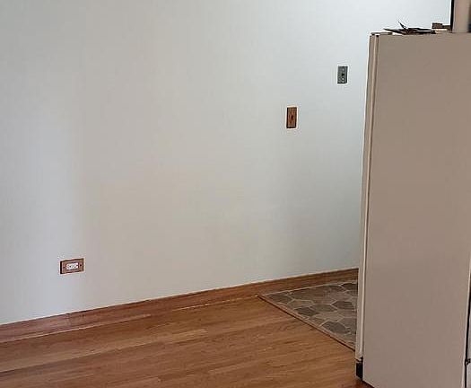 4th image of 515 W Wrightwood Ave APT 407