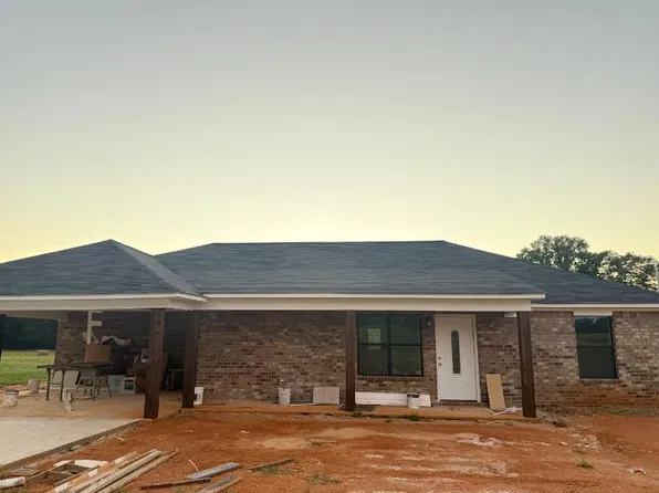 783 N Jefferson St, Houston, MS 38851