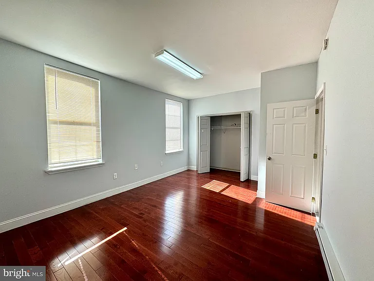 3739 Lancaster Ave #2F — Photo 3