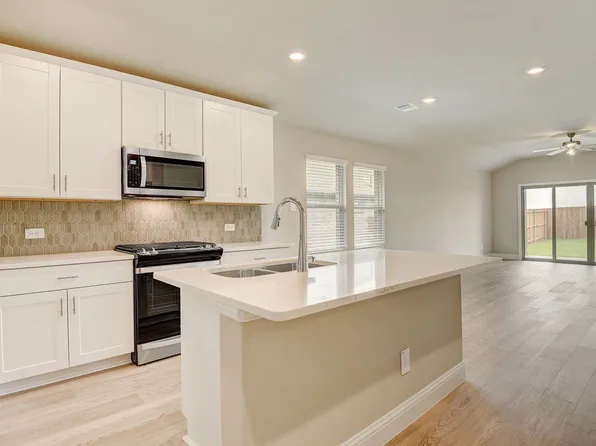 3403 Eagle Mount Dr, Farmersville, TX 75442