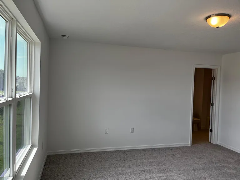 189 Mandovi St — Photo 23