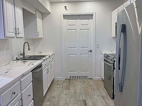 5th image of 7515 N 286th St #8126535c6