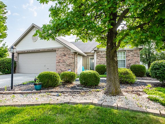2nd image of 5817 Common Cir