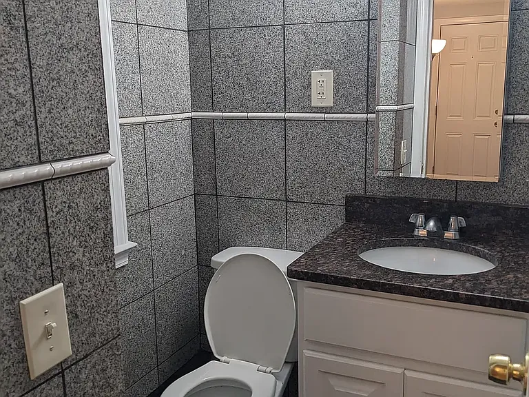 35 Park Avenue Ct #2 — Photo 3