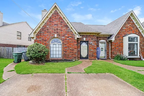 1611 Oaken Bucket Dr Photo 1