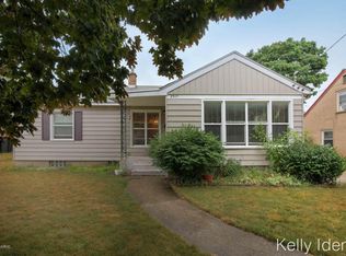 2517 Cherrywood Ct SW, Wyoming, MI 49519