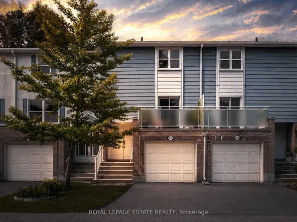 1916 John St, Markham, ON L3T 1Z1