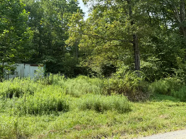 389 W Bellport Rd, Brookville, PA 15825