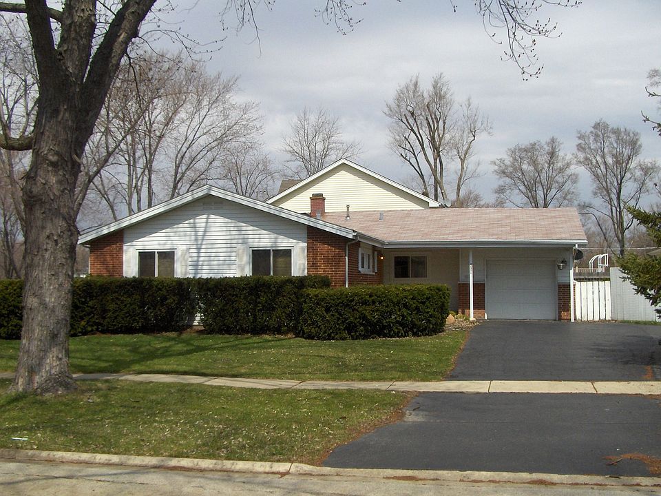 Large corner lot