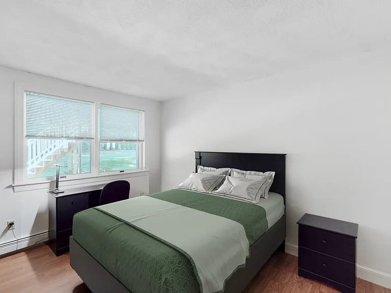 655 South St — Photo 10