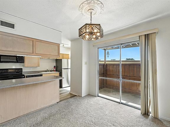 3rd image of 4524 Amesbury Dr #A