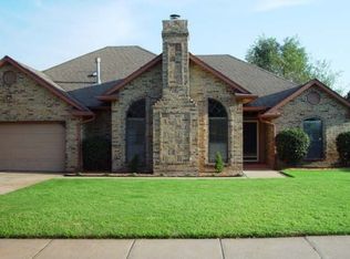 1124 Raliegh Ct, Edmond, OK 73003