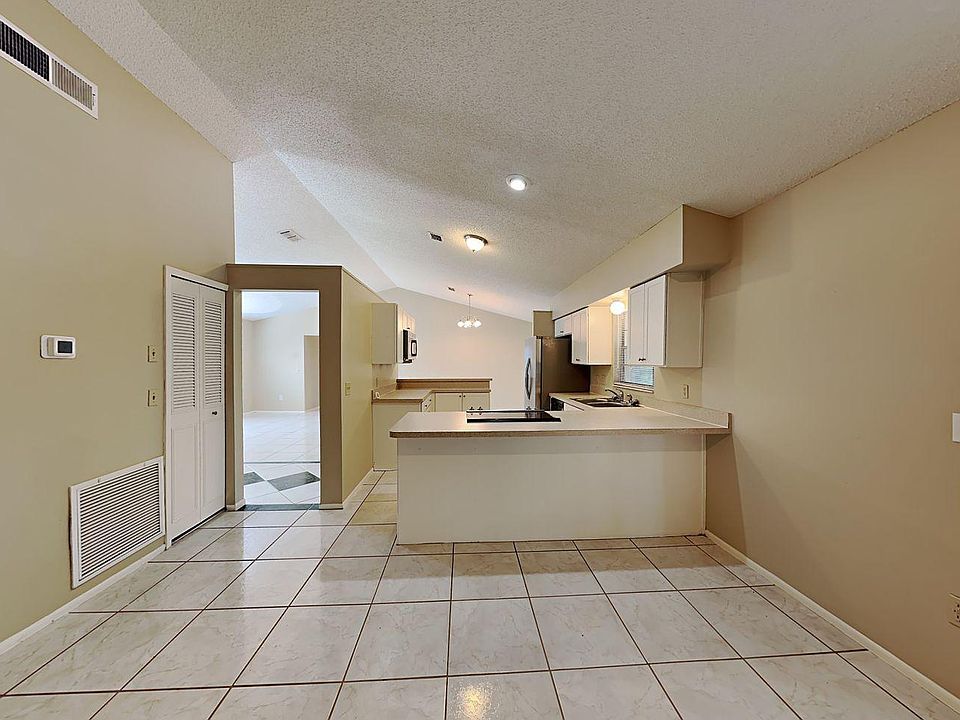 1st image of 2243 E Union Cir