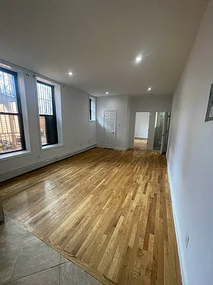 Rented by Hagstrom Management Inc | media 16