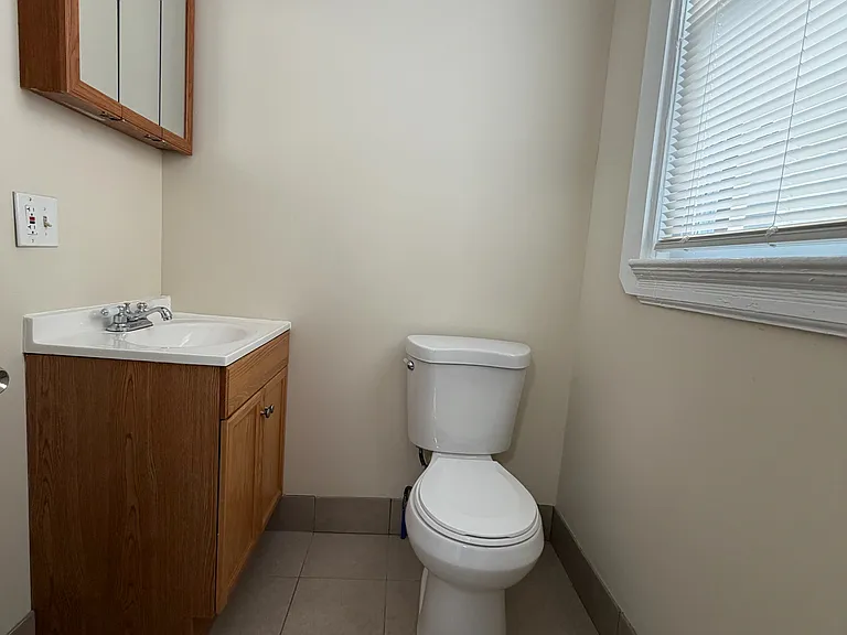 60 Vermont Ave #1 — Photo 11