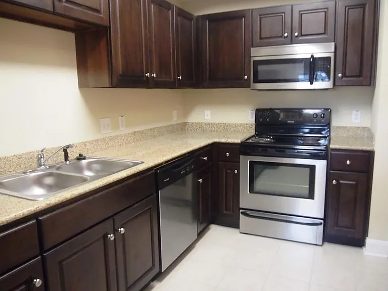 3515 Arista Blvd — Photo 4