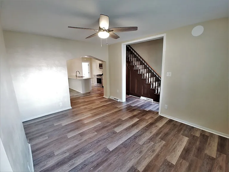 324 Millbridge St — Photo 3