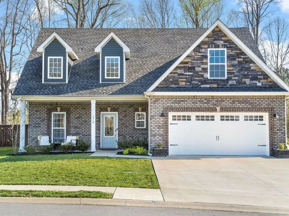 374 Rye Dr, Clarksville, TN 37043