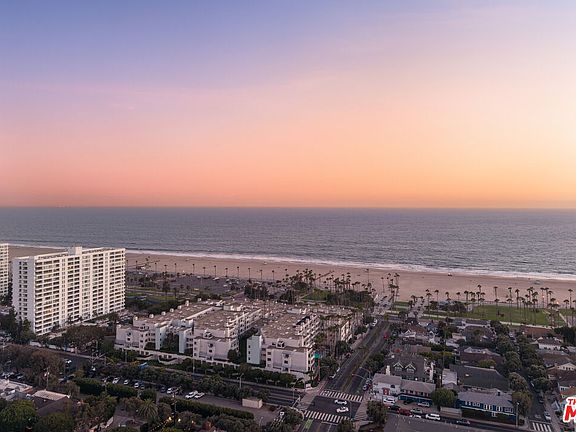 5th image of 20 Ocean Park Blvd Unit 7