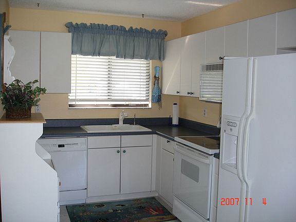 kitchen-new cabinets, appliances, garbage disposal
