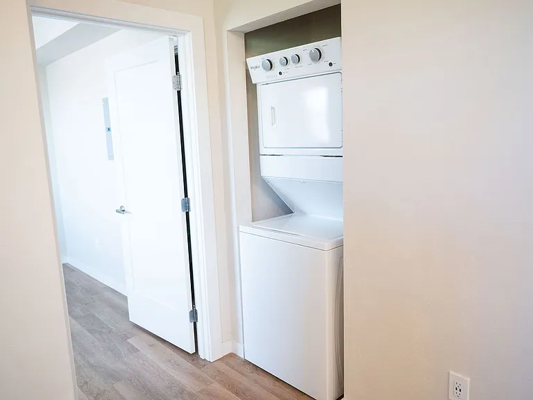 3715 McKinley Ave #207 — Photo 35