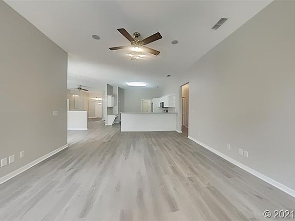 4th image of 626 Art Center Ave