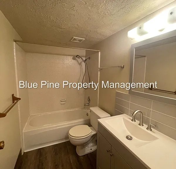 1680 Calkins Ave #3 — Photo 11