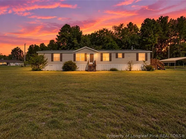 179 Grier Dr, Raeford, NC 28376