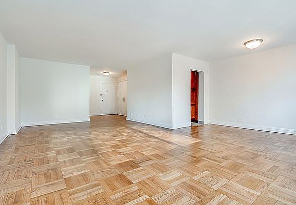 5th image of 200 E 71st St APT 3F