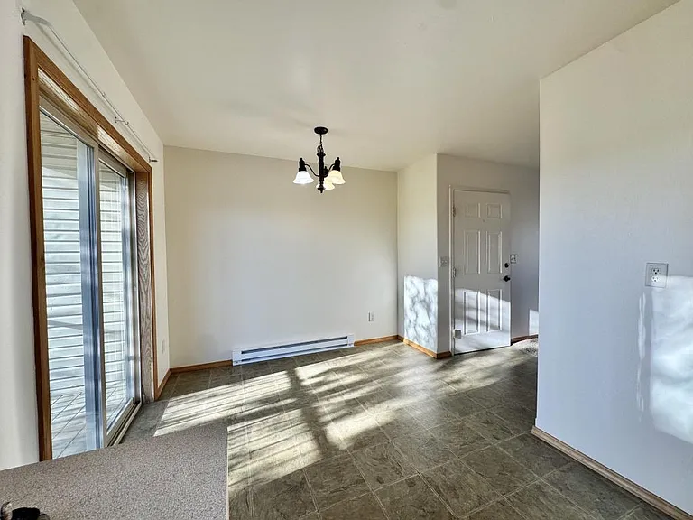 1608 Warehouse Ave #3 — Photo 6